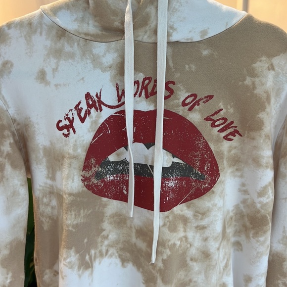 Sweatpants set: Hoodie and Pants (2 pieces) - Picture 3 of 5